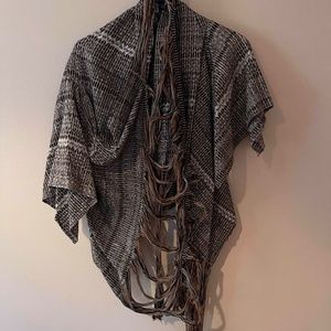 Carla Fernandez Woven Shaw or Top O/S wear 4/5 different ways!